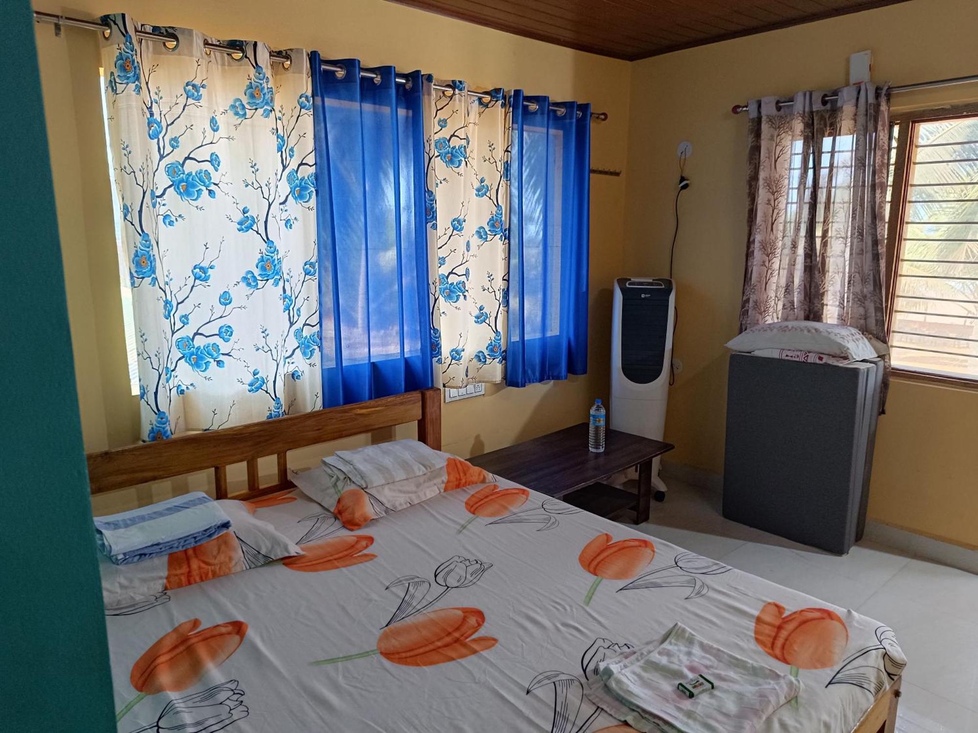 Gokarna And Restaurant Homestay